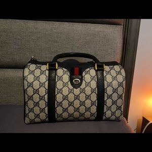 Gucci Boston